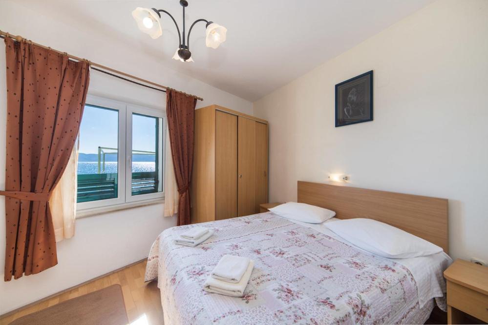 Apartments Dominko Brist Luaran gambar
