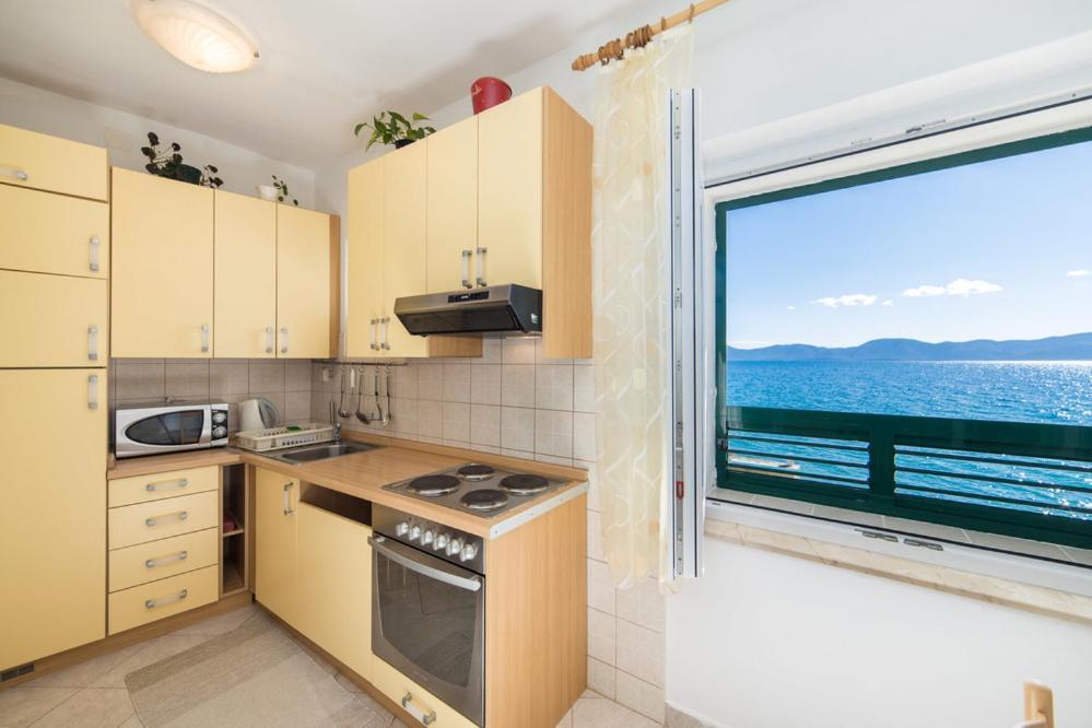 Apartments Dominko Brist Luaran gambar