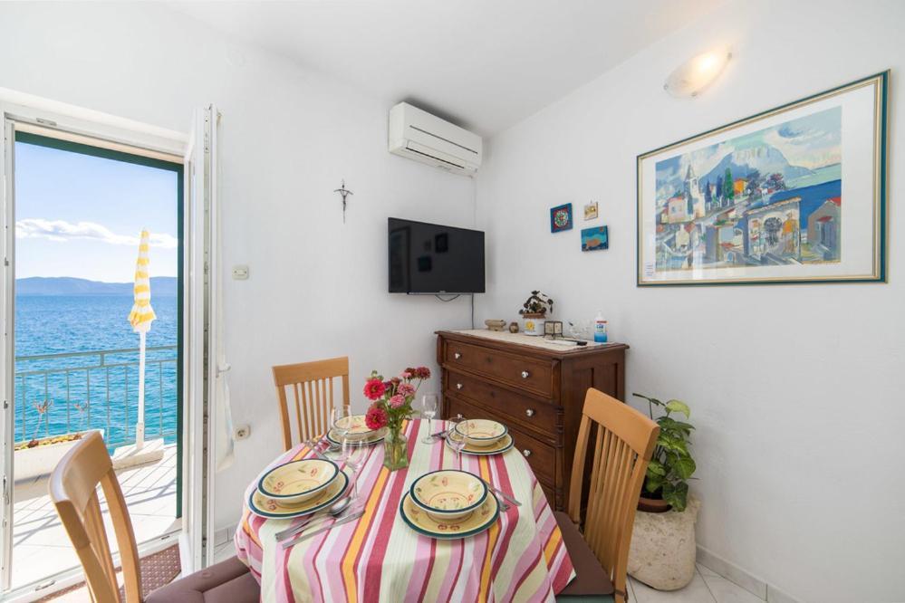 Apartments Dominko Brist Luaran gambar