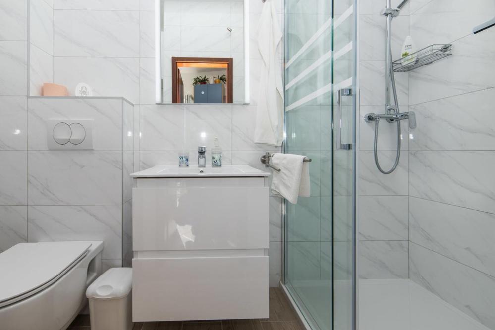 Apartments Dominko Brist Luaran gambar