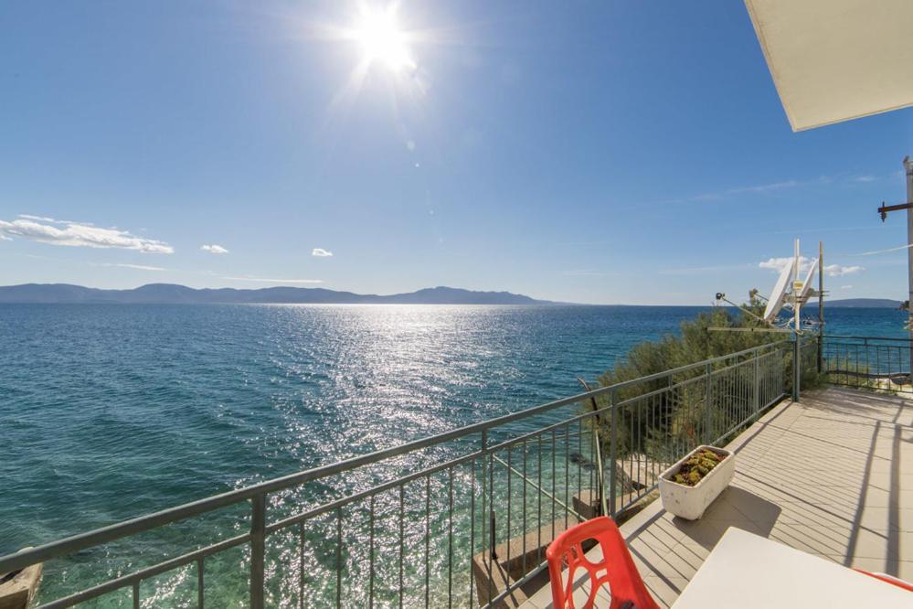 Apartments Dominko Brist Luaran gambar