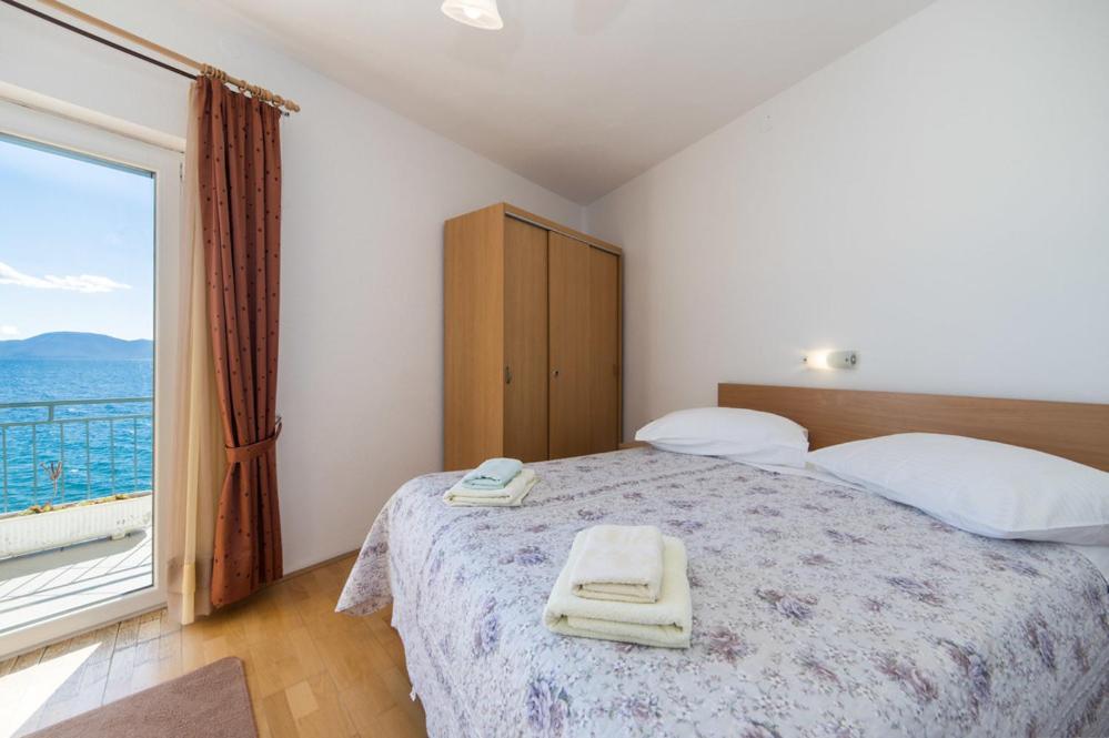 Apartments Dominko Brist Luaran gambar